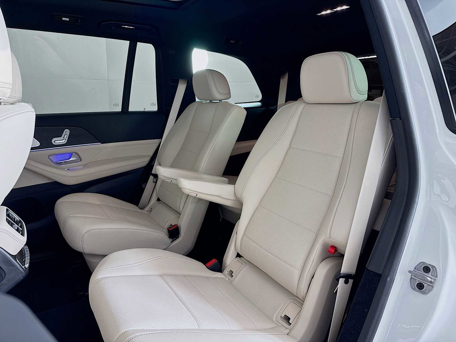 Used 2025 Mercedes-Benz GLS 450 4MATIC image 22