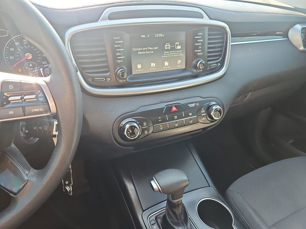 Used 2020 Kia Sorento AWD V6 image 19