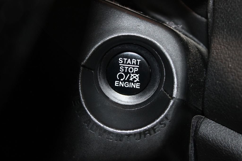 Used 2017 Jeep Renegade Sport w/ Power & Air Group FWD image 25