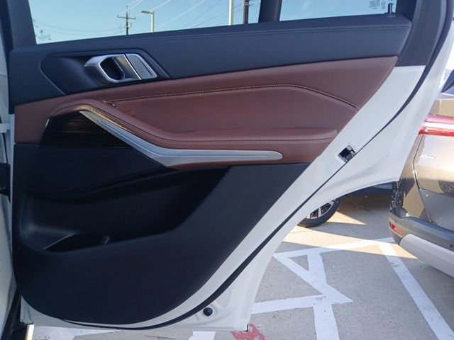 Certified 2023 BMW X5 xDrive45e w/ Luxury Seating Package image 14