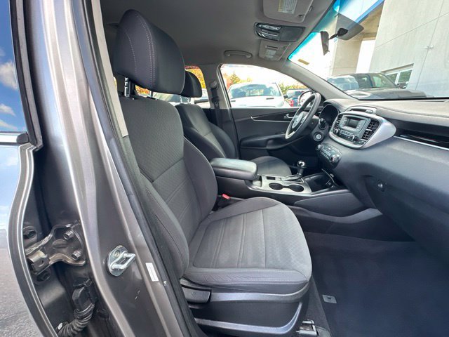 Used 2017 Kia Sorento L FWD image 20