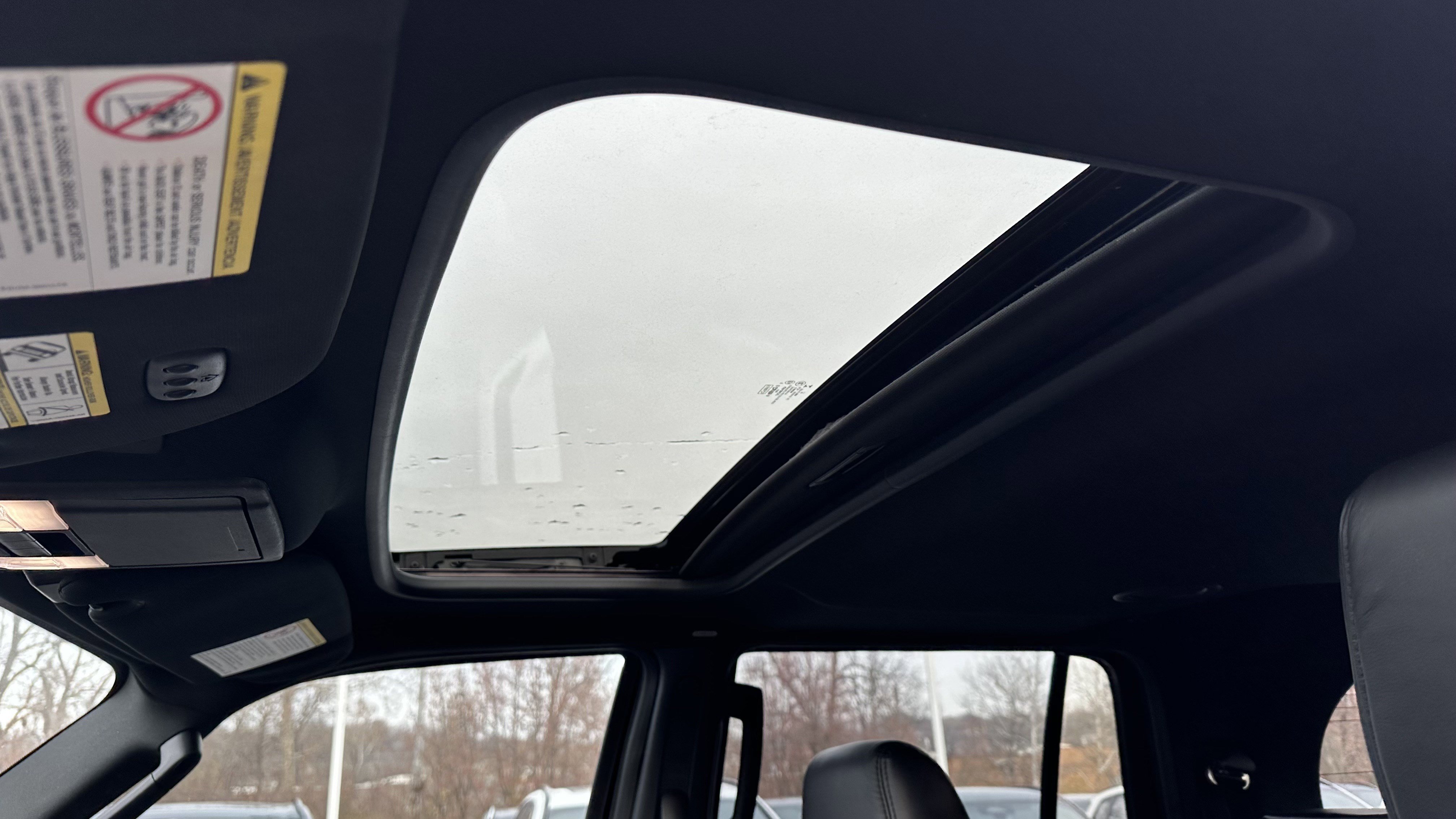 Used 2017 Lincoln Navigator Select image 30