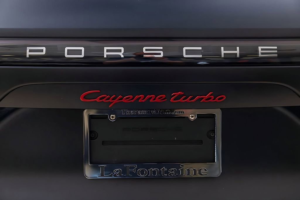 Used 2022 Porsche Cayenne Turbo image 44
