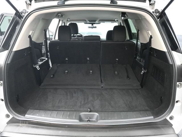 Used 2023 Nissan Pathfinder SV image 29