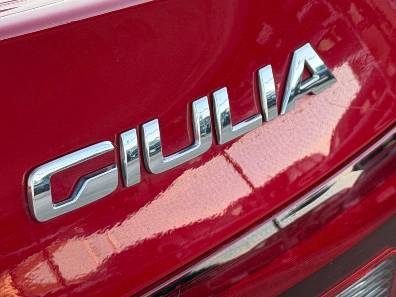 Used 2022 Alfa Romeo Giulia Veloce RWD image 10