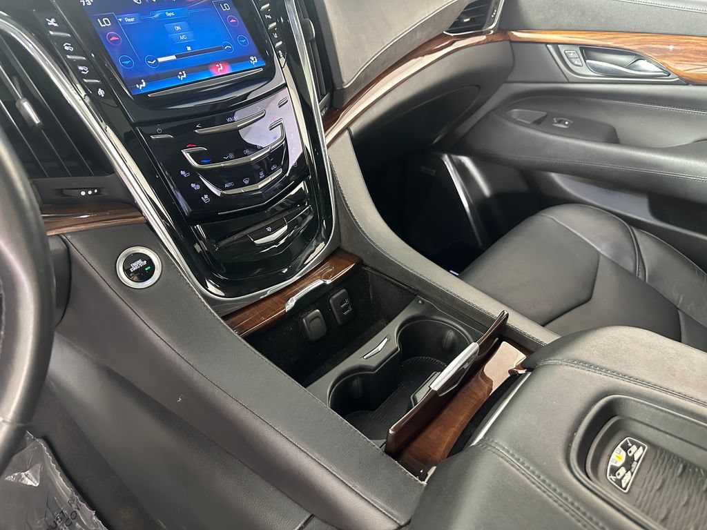 Used 2015 Cadillac Escalade Premium AWD/4WD image 40