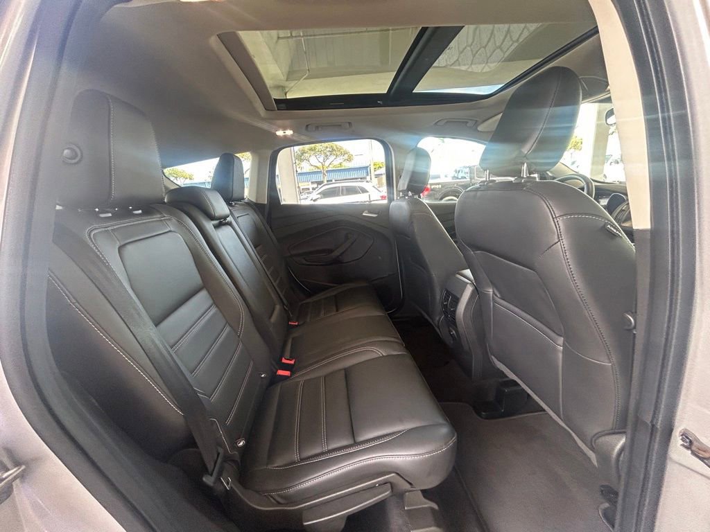 Used 2019 Ford Escape SEL image 32