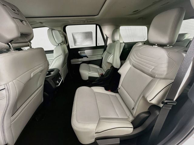 New 2027 Ford Expedition Platinum w/ Platinum Ultimate Package AWD/4WD image 26