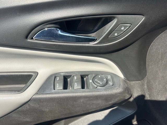 Used 2018 Chevrolet Equinox LS w/ LPO, Floor Liner Package image 11