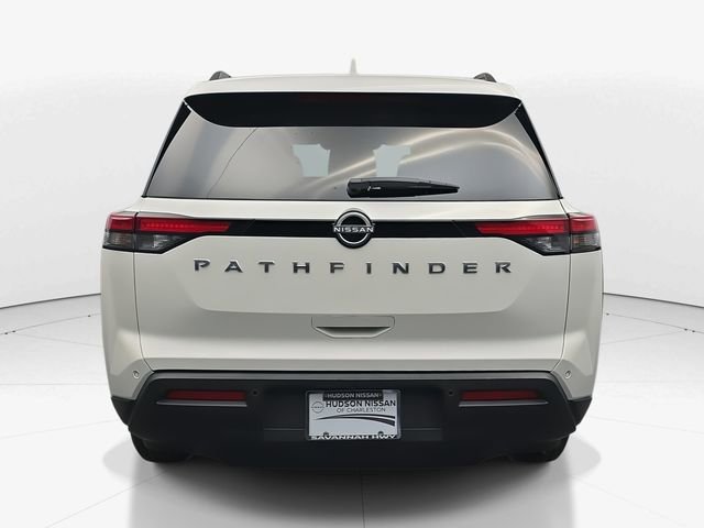 Used 2025 Nissan Pathfinder SV image 8