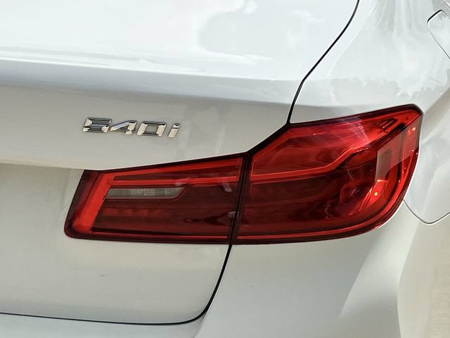 Used 2019 BMW 540i w/ M Sport Package RWD image 7