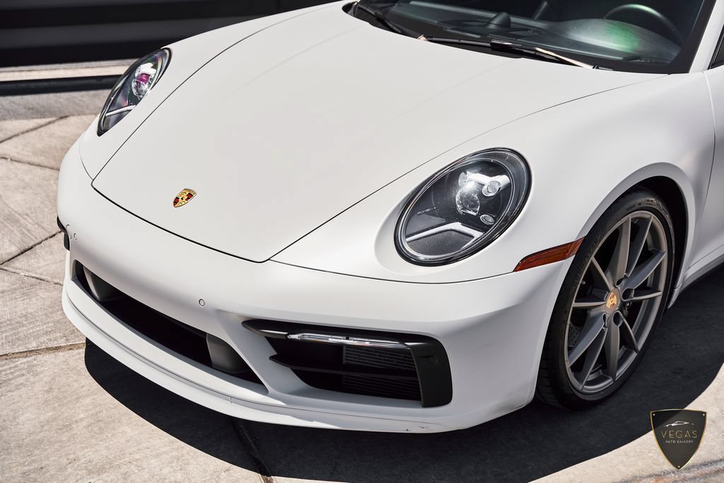 Used 2023 Porsche 911 Carrera RWD image 6