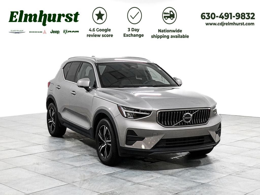 Used 2025 Volvo XC40 B5 Core AWD/4WD image 1