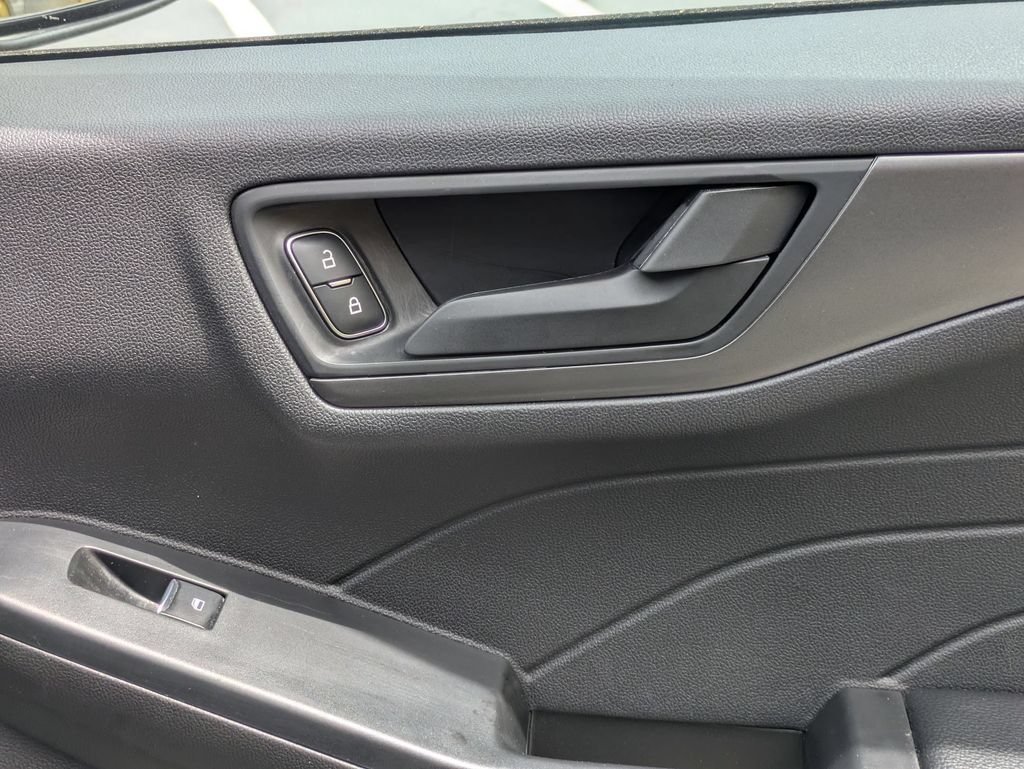 Used 2025 Ford Escape Active AWD/4WD image 33