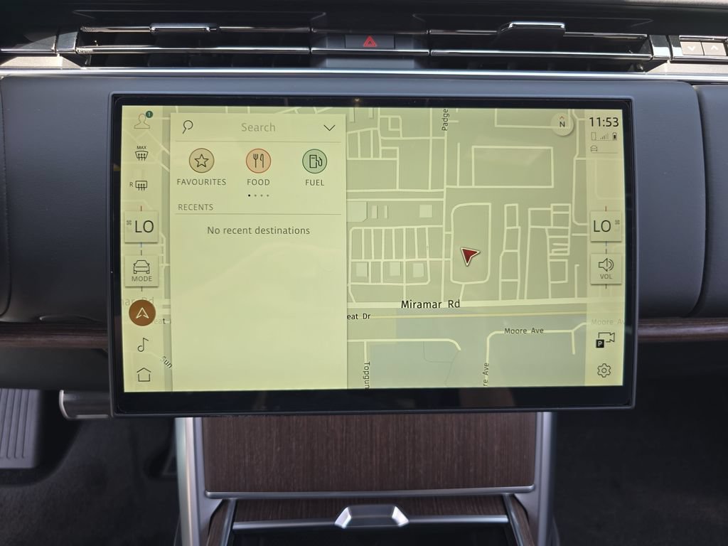 New 2026 Land Rover Range Rover SE AWD/4WD image 24