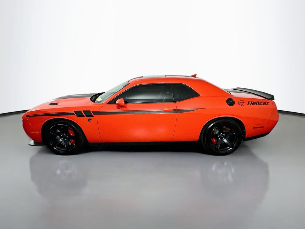 Used 2017 Dodge Challenger SRT Hellcat RWD image 4