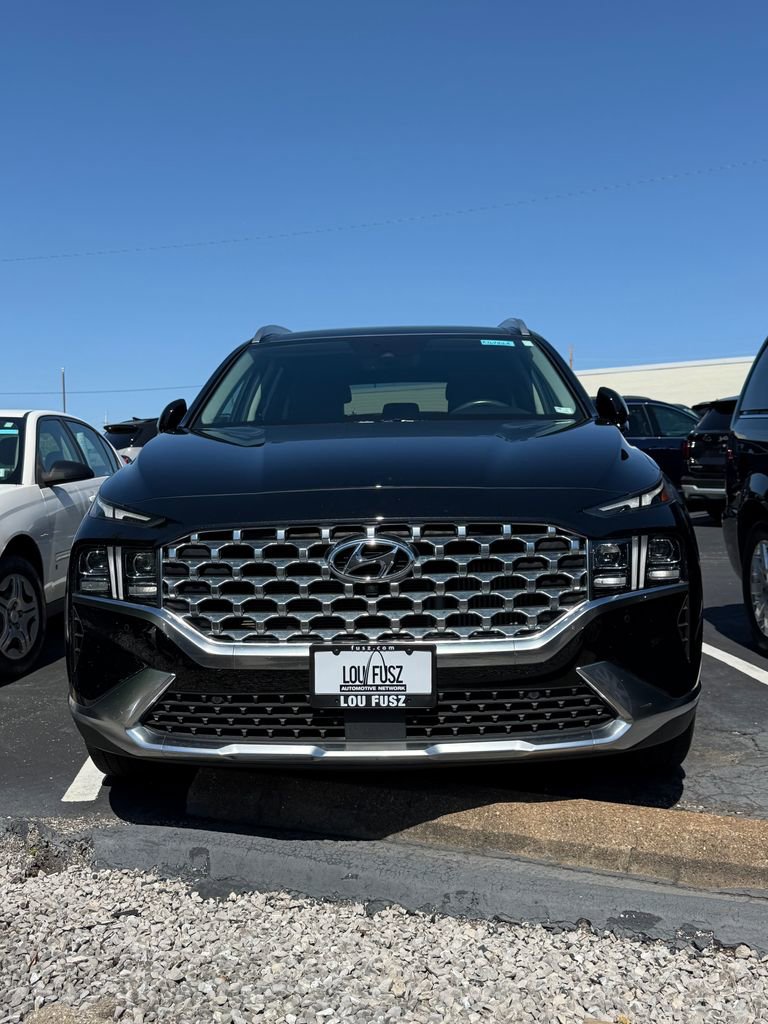 Used 2021 Hyundai Santa Fe Limited w/ Cargo Package FWD image 2