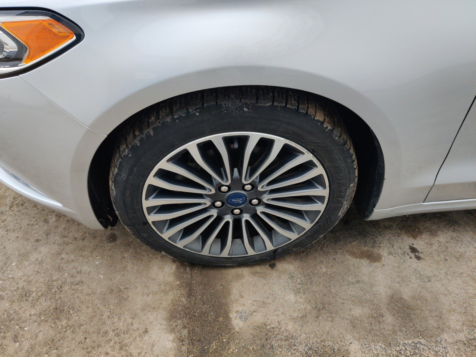 Used 2018 Ford Fusion Titanium image 9