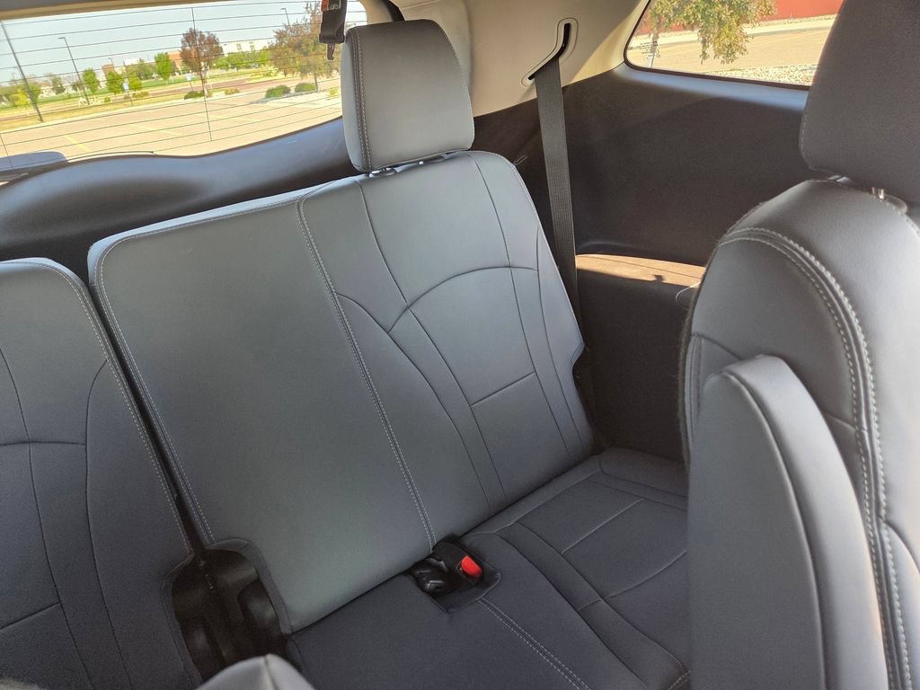 Used 2020 Buick Enclave Essence AWD/4WD image 52