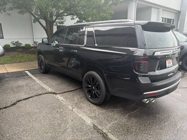 Used 2024 Chevrolet Suburban High Country w/ Advanced Technology Package AWD/4WD image 2