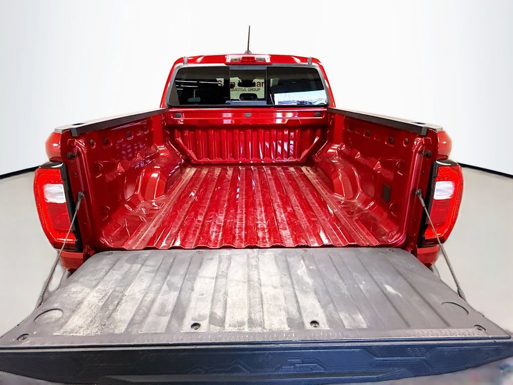 Used 2025 GMC Canyon Elevation image 25