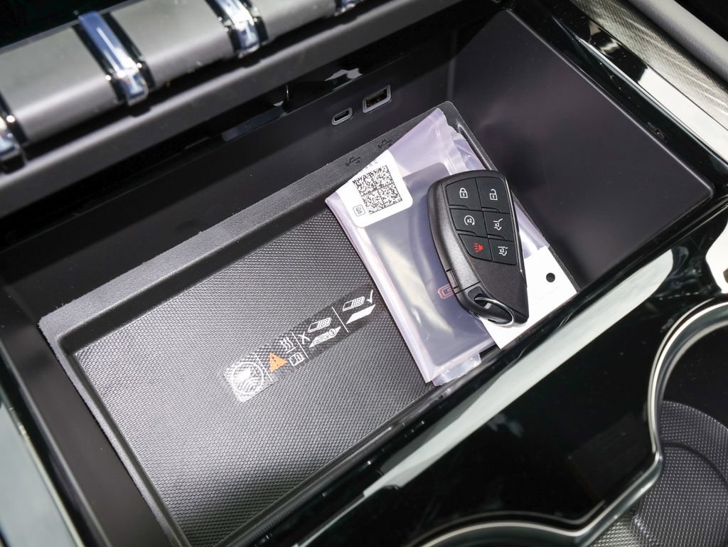 New 2026 GMC Yukon AT4 w/ AT4 Premium Plus Package AWD/4WD image 32
