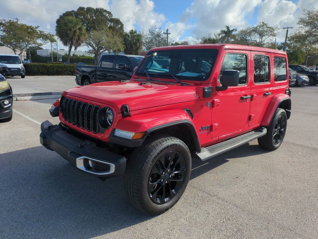Used 2025 Jeep Wrangler Unlimited Sahara image 10