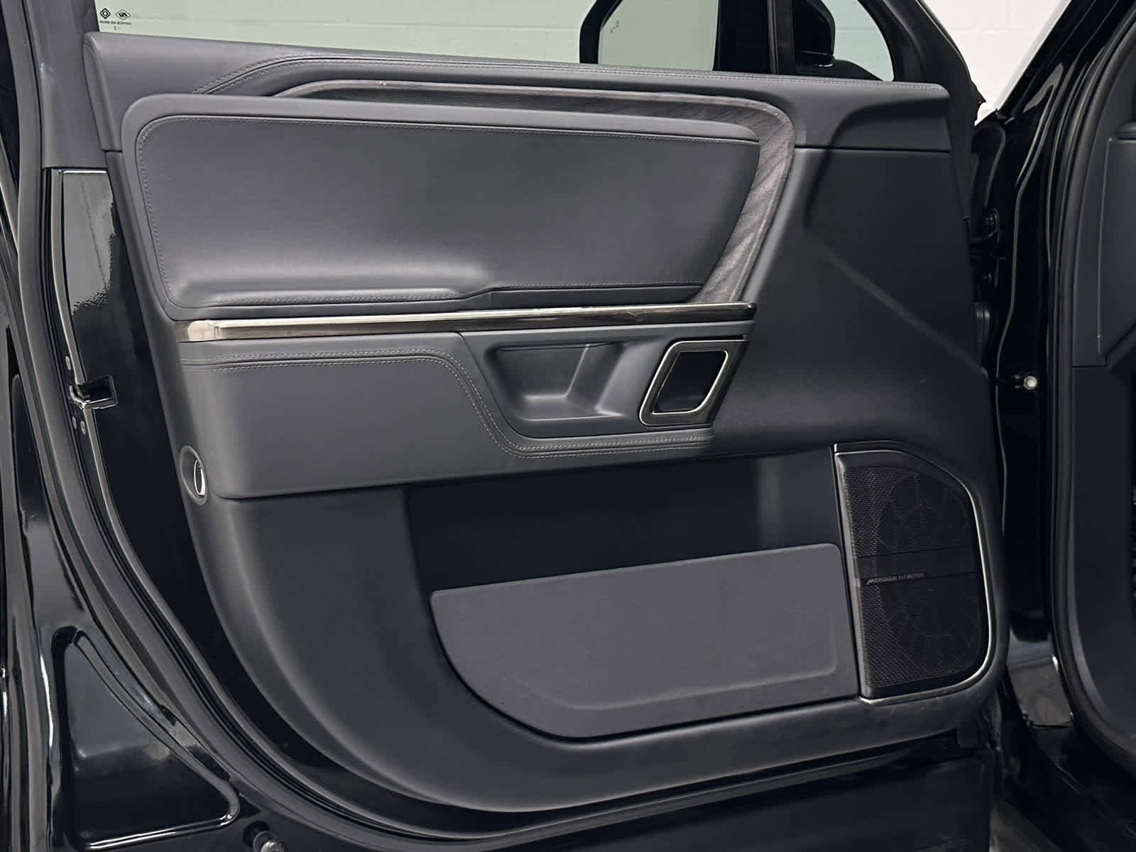 Used 2022 Rivian R1T Adventure image 23