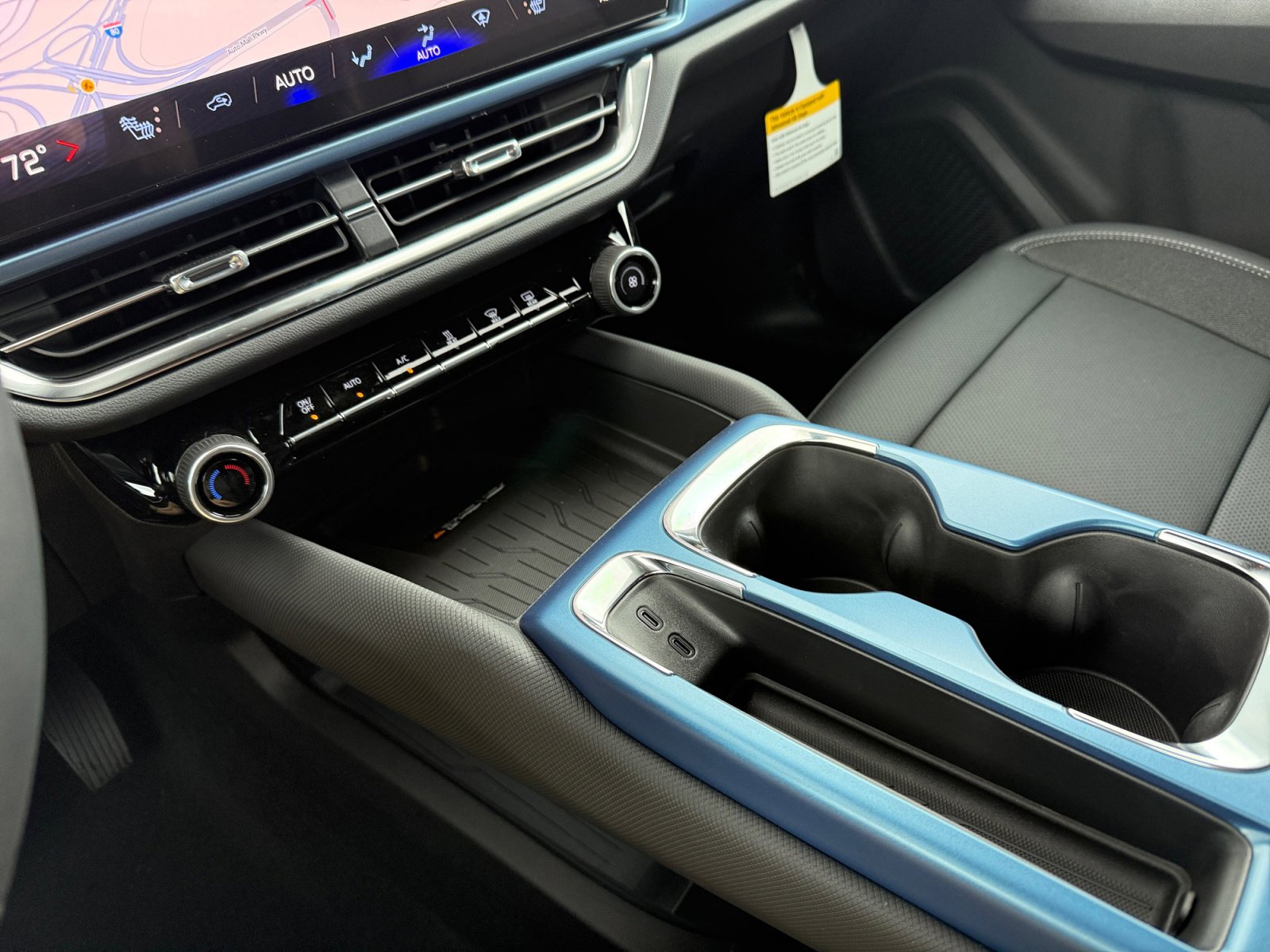 New 2026 Chevrolet Equinox EV LT image 13