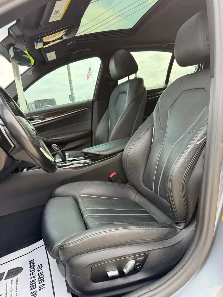 Used 2018 BMW 530i RWD image 15