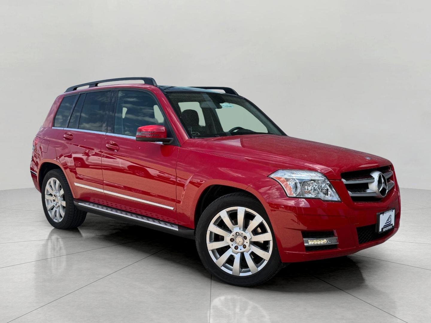 Used 2011 Mercedes-Benz GLK 350 4MATIC image 1