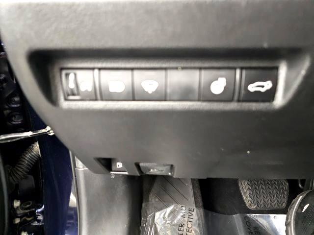 Used 2022 Toyota RAV4 XLE Premium image 19