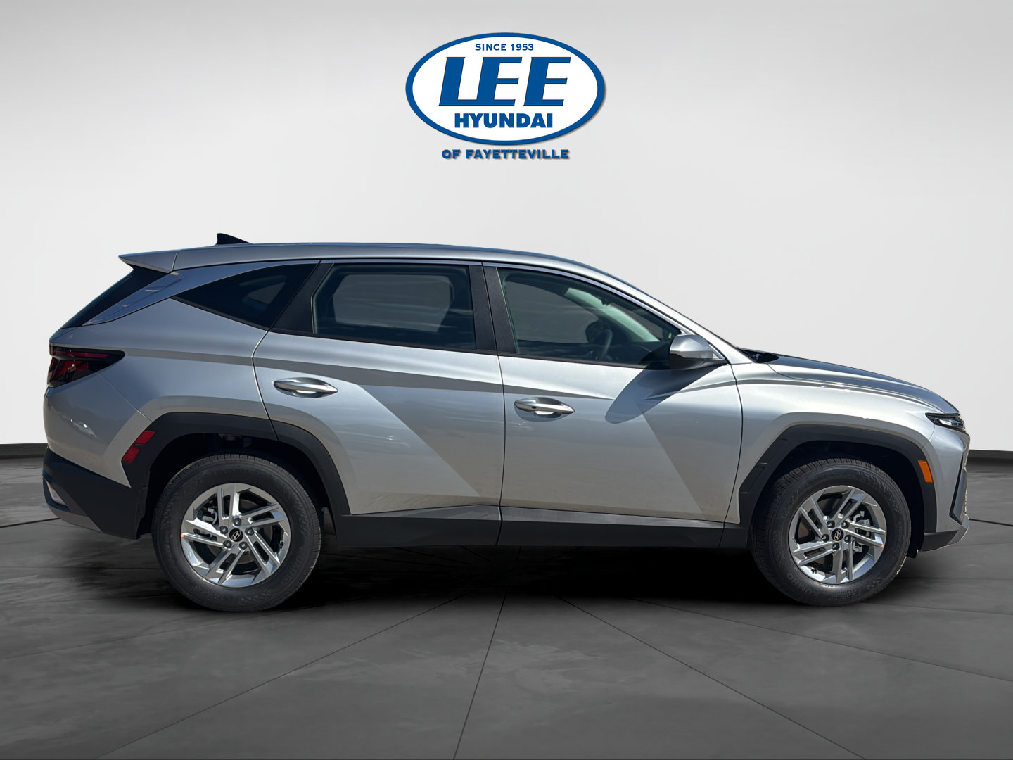 New 2026 Hyundai Tucson SE FWD image 2