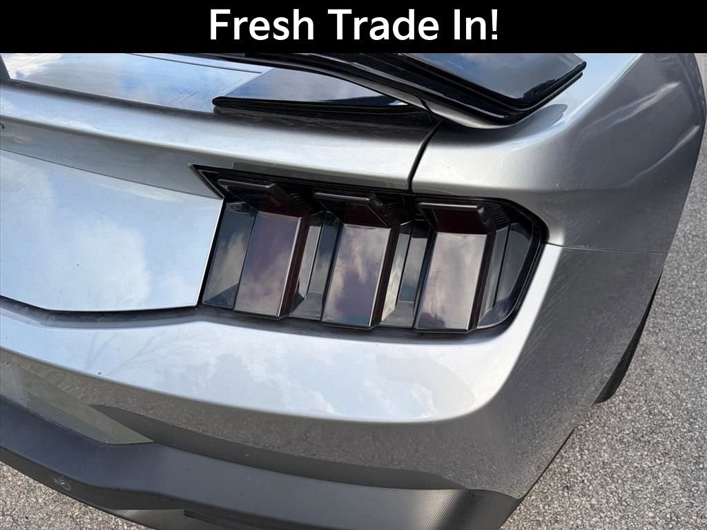 Used 2024 Ford Mustang Coupe image 10