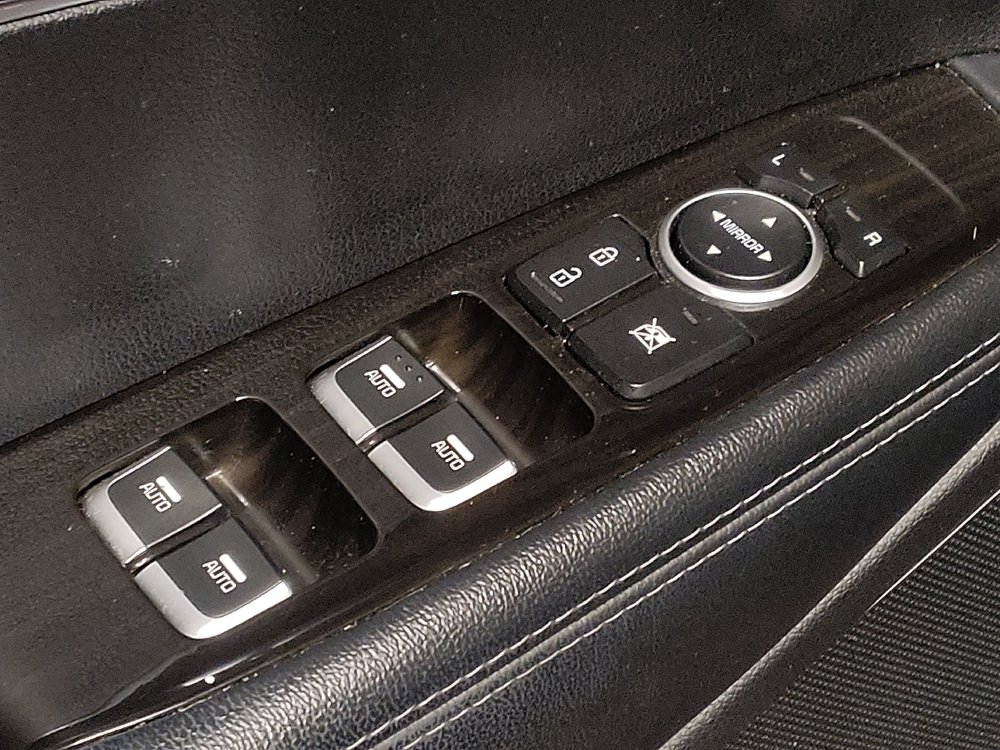 Used 2020 Kia Sorento LX image 27