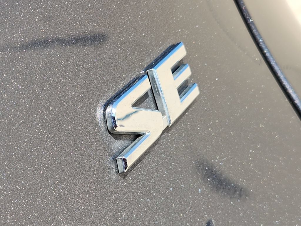 Used 2021 Toyota RAV4 SE AWD/4WD image 11