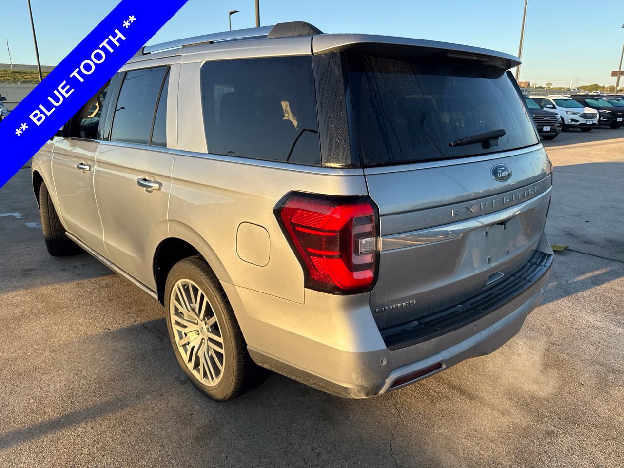 Used 2024 Ford Expedition Limited RWD image 8