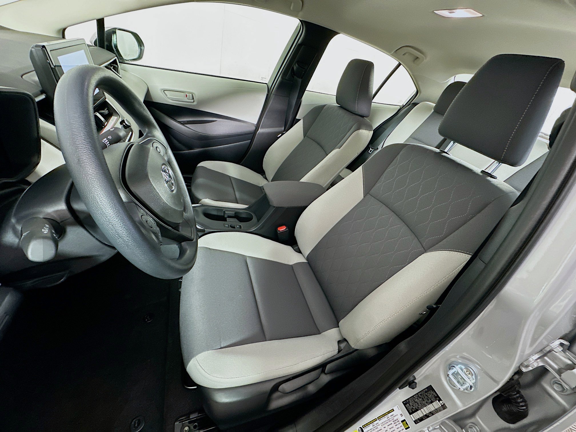 Used 2026 Toyota Corolla LE image 13