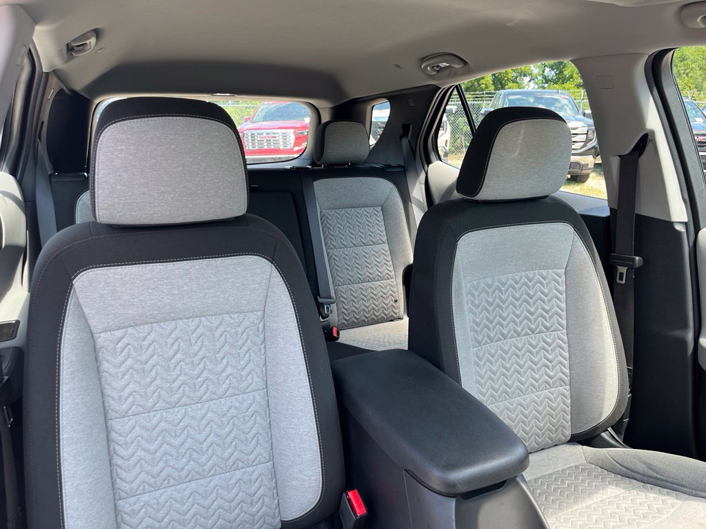 Used 2023 Chevrolet Equinox LS FWD image 35
