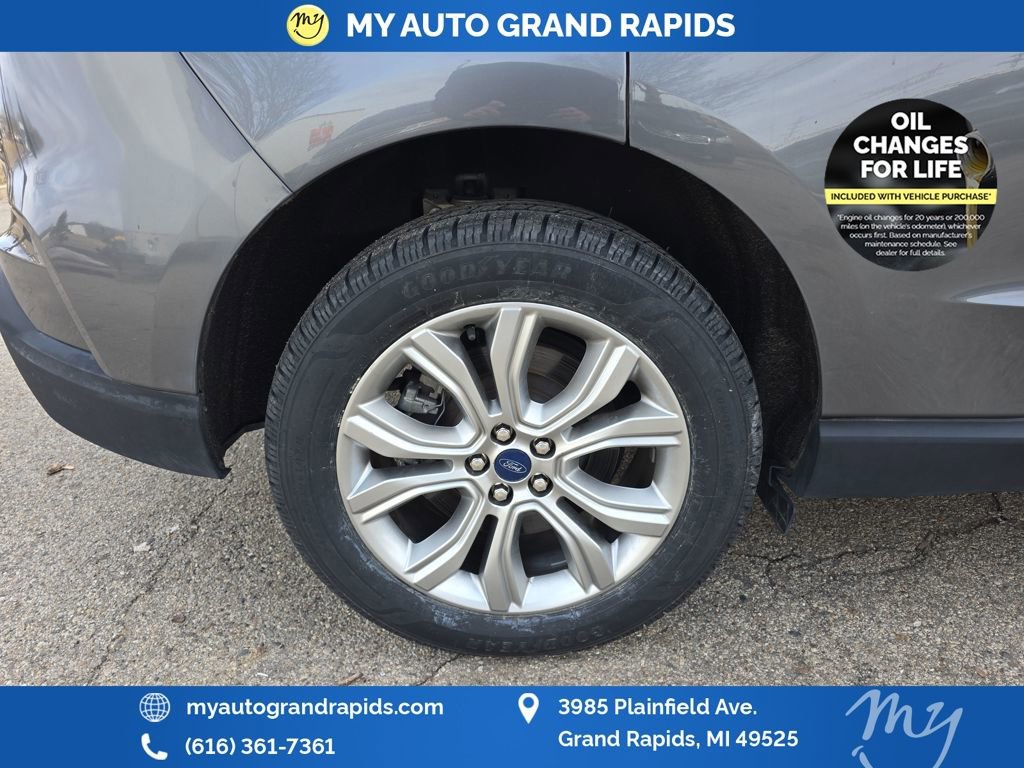 Used 2022 Ford Edge Titanium image 32