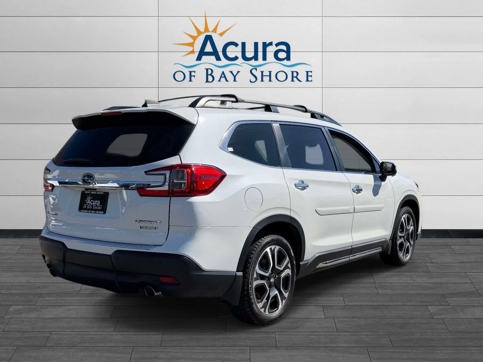 Used 2023 Subaru Ascent Touring AWD/4WD image 6