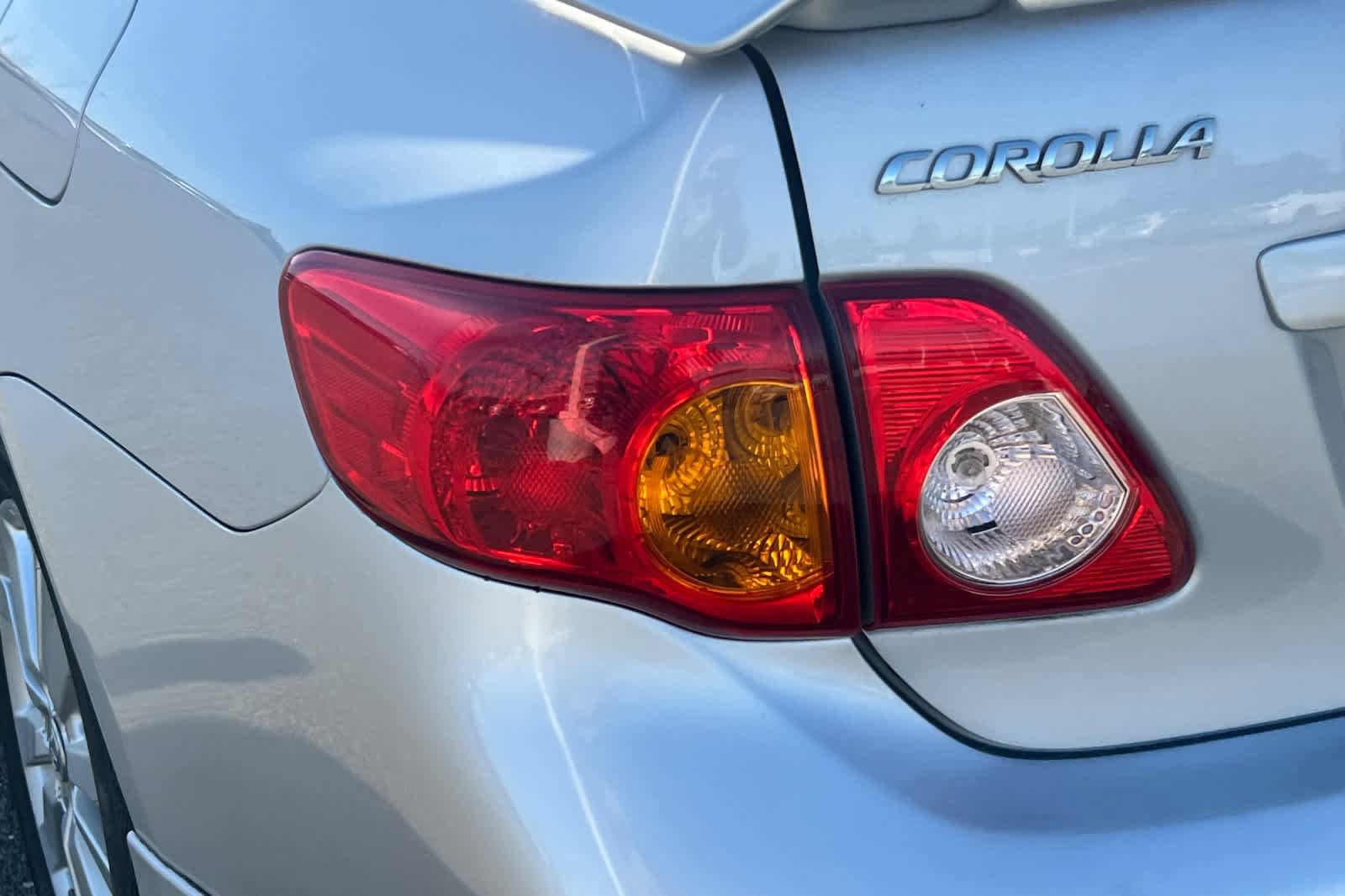 Used 2010 Toyota Corolla S FWD image 20