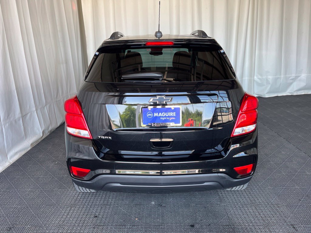 Used 2021 Chevrolet Trax LT w/ Midnight Edition FWD image 26
