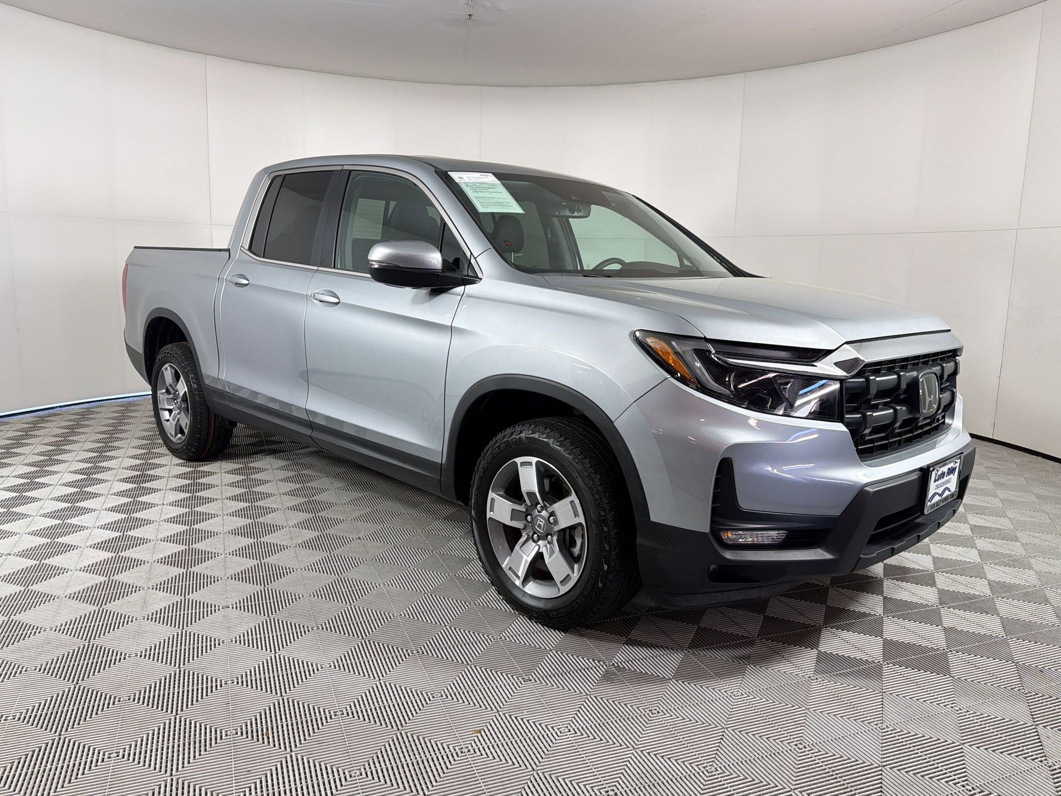 Certified 2025 Honda Ridgeline RTL image 7
