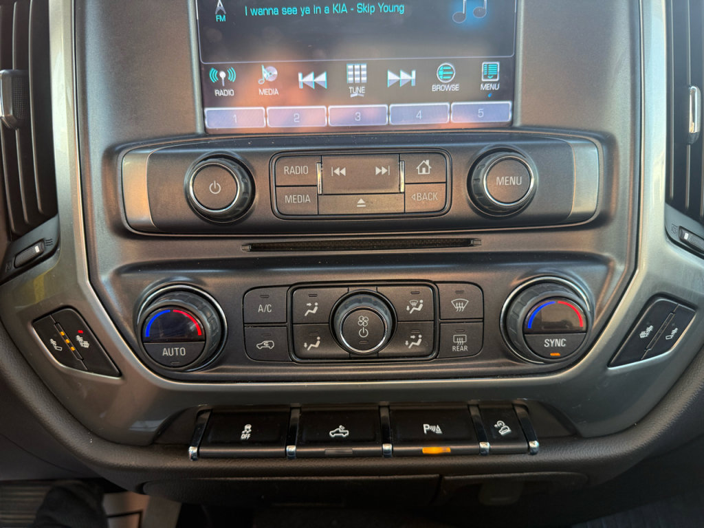 Used 2019 Chevrolet Silverado 1500 LT w/ All Star Edition image 19
