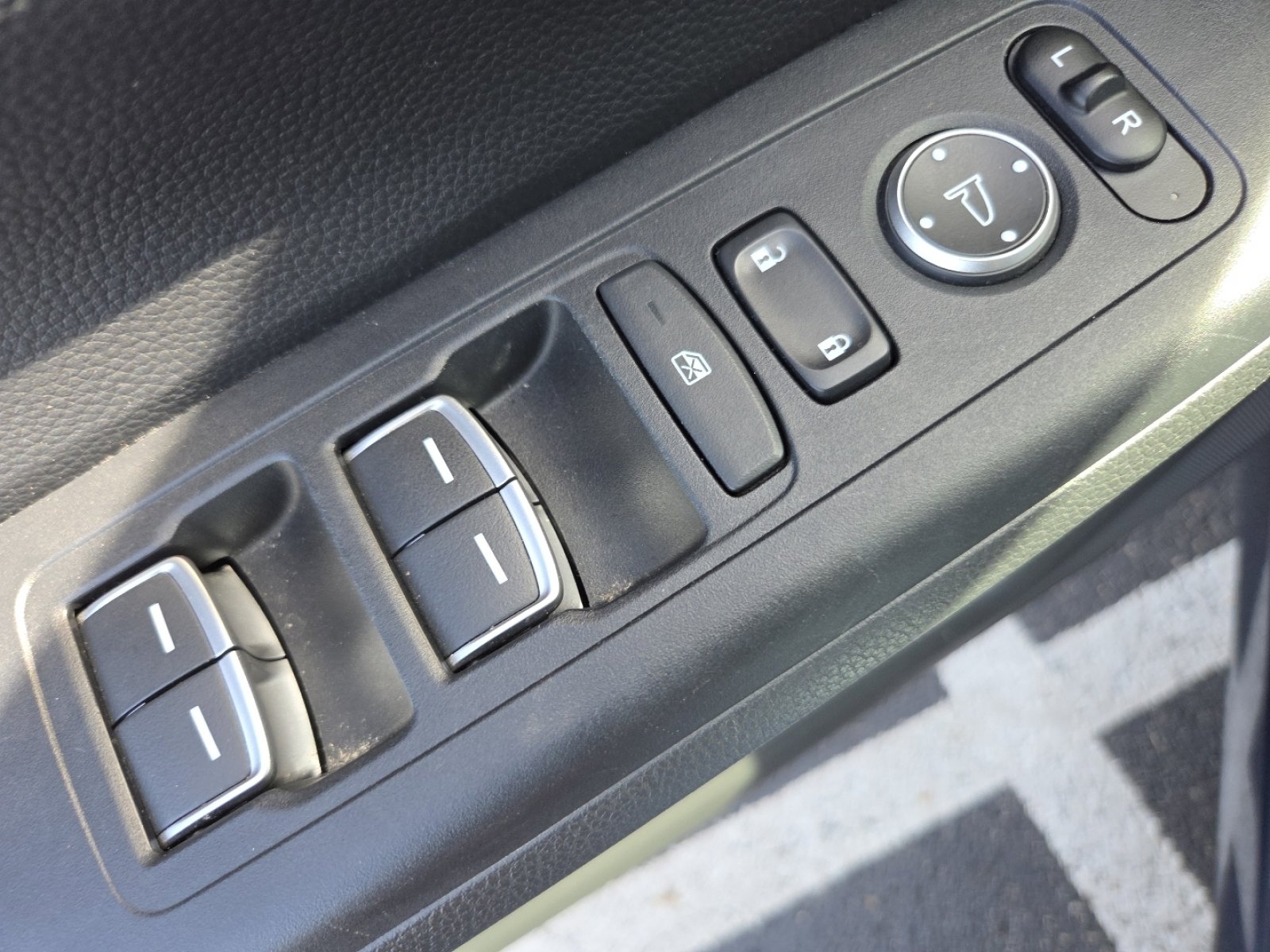 Certified 2023 Honda CR-V EX-L image 27