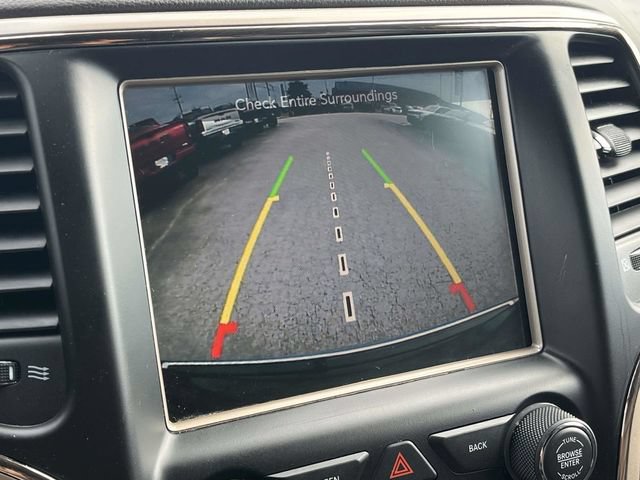 Used 2017 Jeep Grand Cherokee Summit RWD image 32