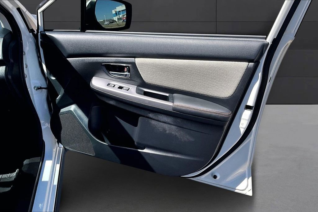 Used 2016 Subaru Crosstrek 2.0i Premium w/ Moonroof Package image 17