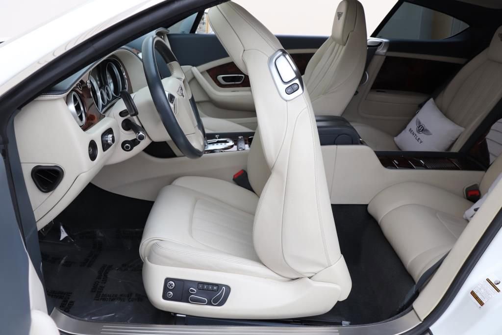 Used 2014 Bentley Continental GT image 22