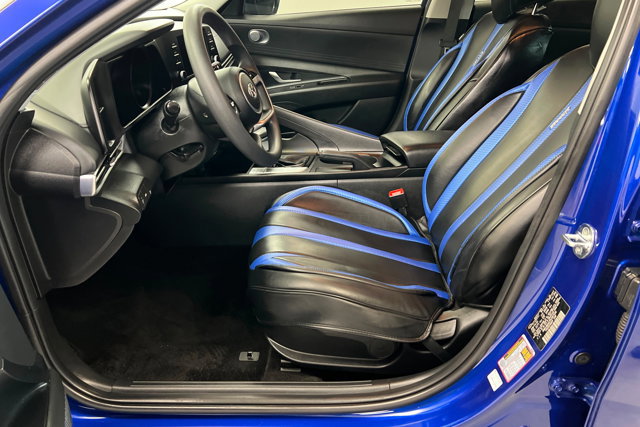 Used 2023 Hyundai Elantra SEL image 17